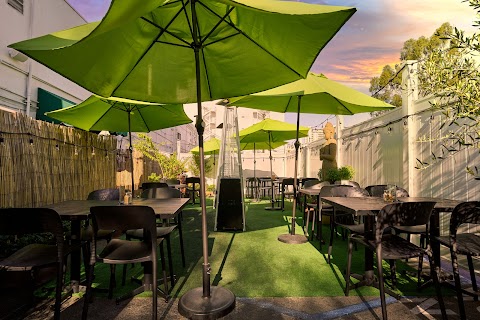 K Shamis Hugo's West Hollywood
